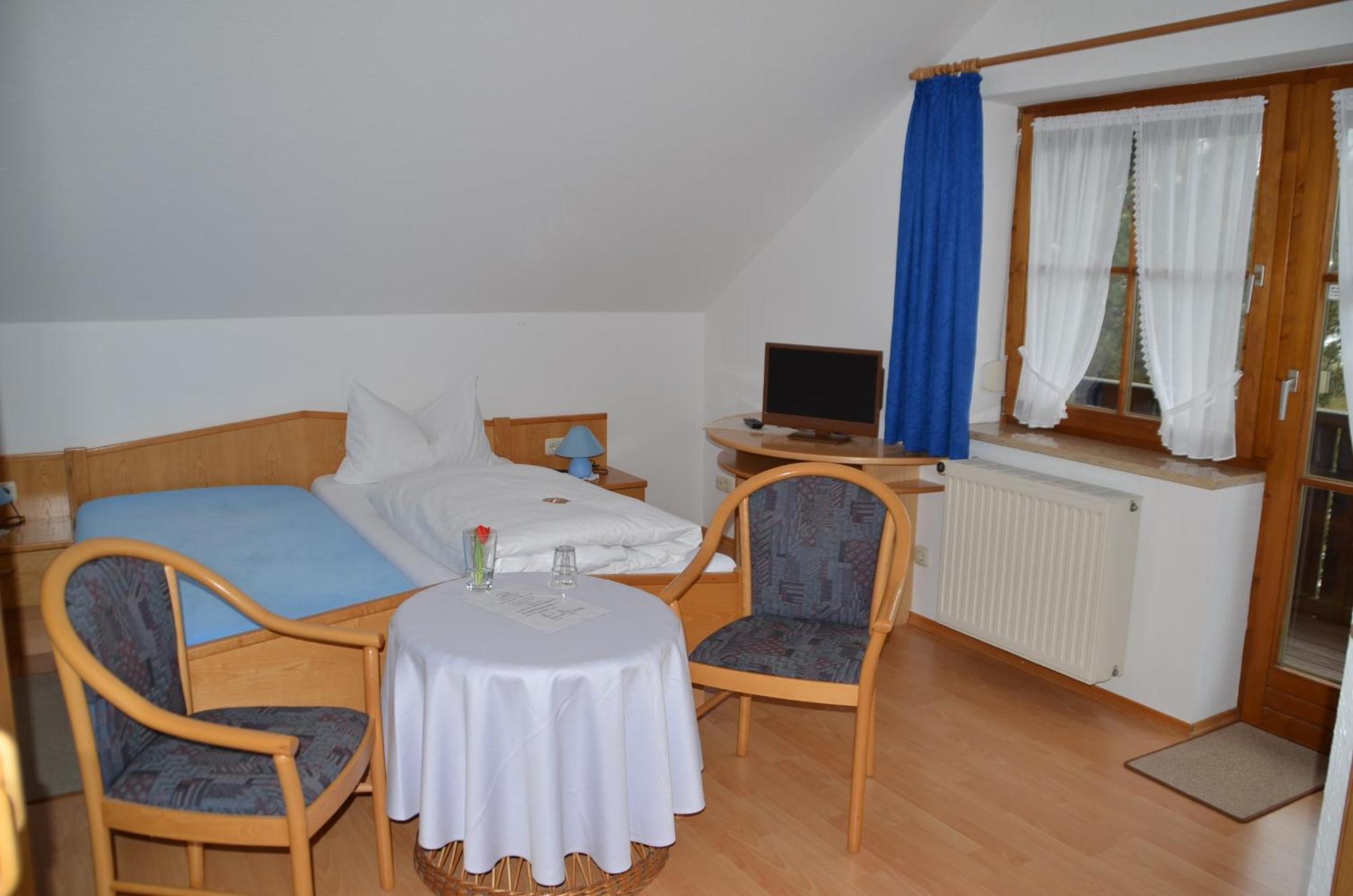 Uebernachtungsmoeglichkeit In Maierhoefen Grunenbach Δωμάτιο φωτογραφία